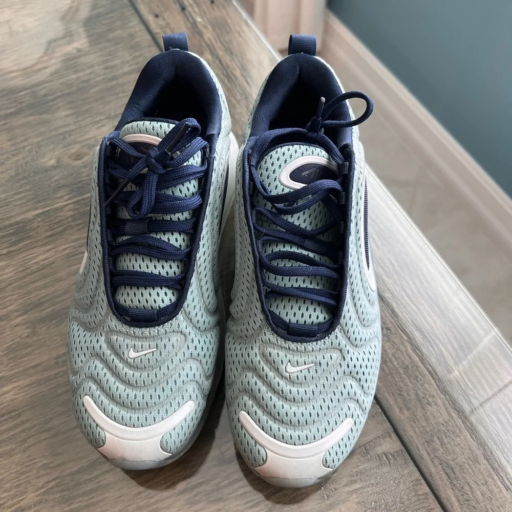Nike Air Max 720 πββοΈ - Picture 2 of 8